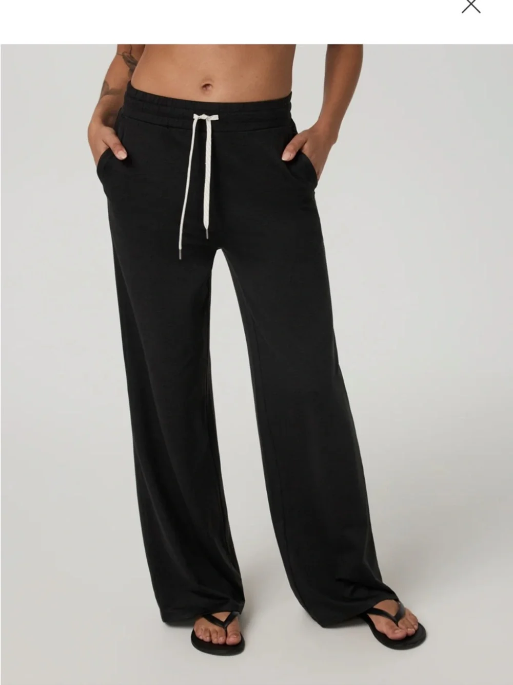 NEW NWT Vuori Women’s Halo Essential Wideleg Pant Size Small Strawberry Heather - Picture 3 of 10